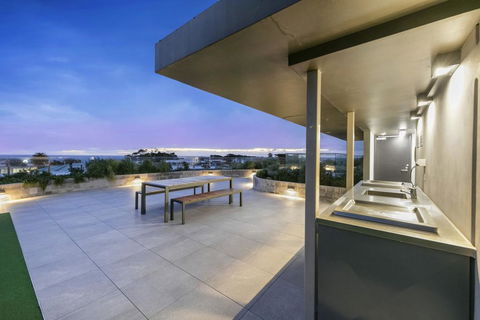 SEA TEMPLE - MORNINGTON - Kingaroy Accommodation 1