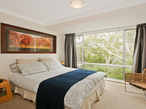 Sea Whispers - A Real Native Outlook - Kingaroy Accommodation 2
