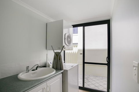 Seahaven By Rockingham Apartments - Kingaroy Accommodation 1