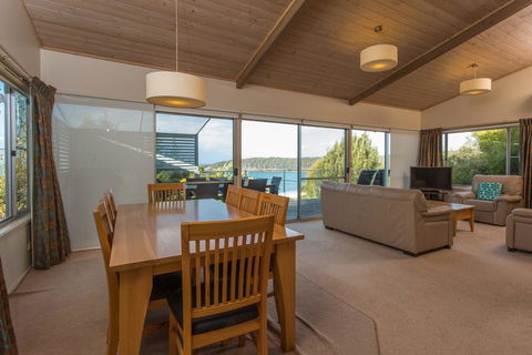 Seascape At Pambula Beach - Kingaroy Accommodation 3