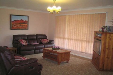 SEASCAPE In NARRAWALLEE - Kingaroy Accommodation 1