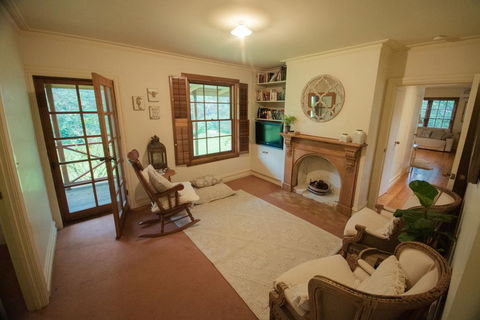 Secluded Homestead Amongst The Trees - Kingaroy Accommodation 3