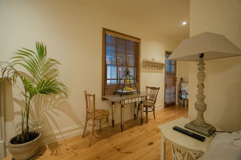 Secluded Homestead Amongst The Trees - Kingaroy Accommodation 1
