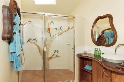 Secrets On The Lake - Kingaroy Accommodation 0