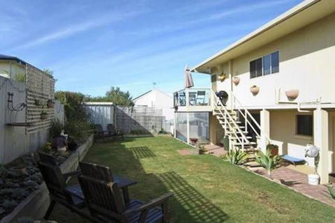 Sensational Ocean Views Only 200m Goolwa Beach - Kingaroy Accommodation 2