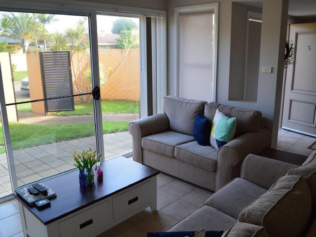 Fingal Bay NSW Kingaroy Accommodation