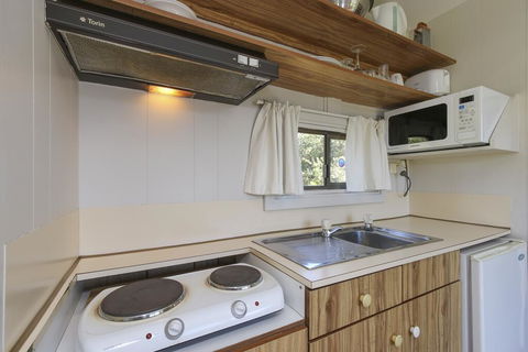 Serpentine Falls Tourist Village - Kingaroy Accommodation 2