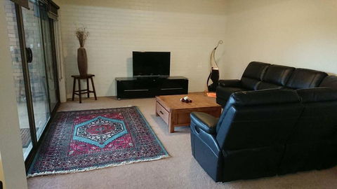 Shepparton Golf Motel - Kingaroy Accommodation 3