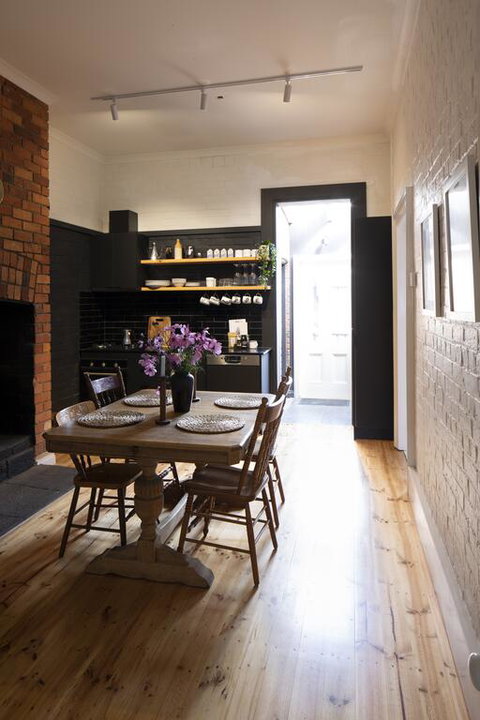 Shop House - Kingaroy Accommodation 3