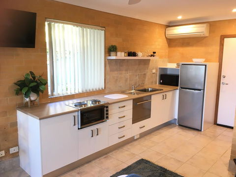 SilverWaters Waterfront Accommodation - Kingaroy Accommodation 2