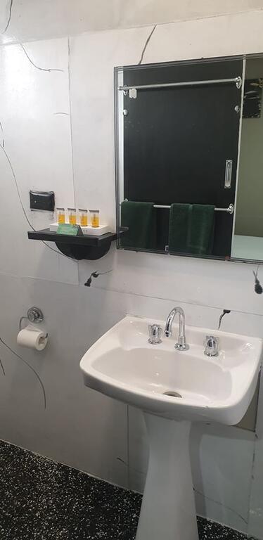 Smerdon Lodge Motel - Kingaroy Accommodation 3