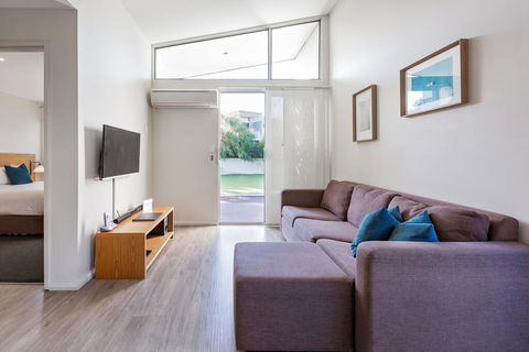 Smiths Beach Resort - Kingaroy Accommodation 3