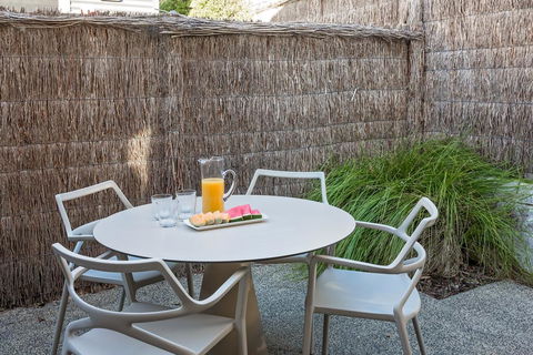 Smiths Beach Resort - Kingaroy Accommodation 1
