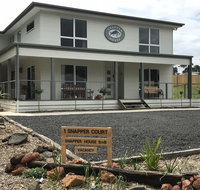 Snapper House - Kingaroy Accommodation