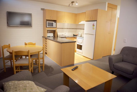 Snow Ski Apartments 24 - Kingaroy Accommodation 0