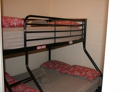 Snow Ski Apartments 31 - Kingaroy Accommodation 2