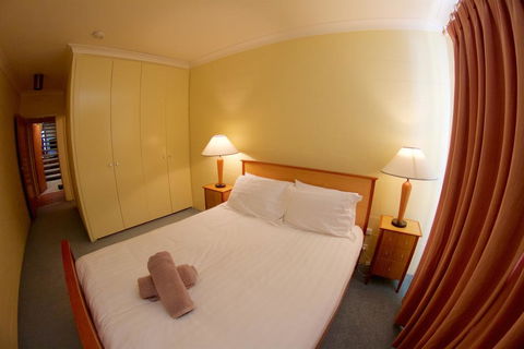 Snow Ski Apartments 41 - Kingaroy Accommodation 3