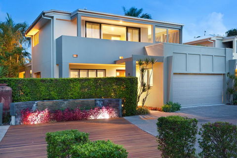 Sonoma Holiday House #8 - Kingaroy Accommodation 1