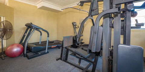 Southern Cross Beachfront Holiday Apartments - Kingaroy Accommodation 3