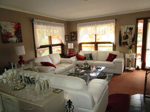 Southern Vales Bed & Breakfast - Kingaroy Accommodation 2