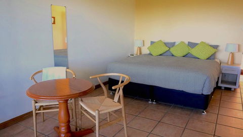 Sovereign Hill Country Lodge Rothbury - Kingaroy Accommodation 3