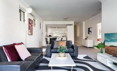 Spacious Two-Bedroom Apartment Near Hospital - Kingaroy Accommodation 0