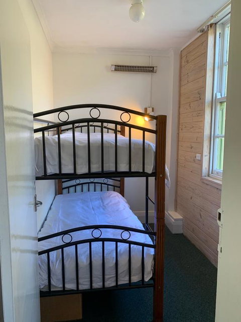 Sponars Chalet - Kingaroy Accommodation 3