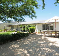 Spring Grove Dairy - Picturesque views - Kingaroy Accommodation