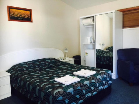 Springsure Overlander Motel - Kingaroy Accommodation 0