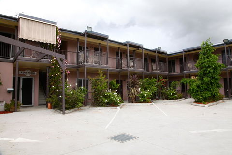 Station Hotel Motel Kurri - Kingaroy Accommodation 0