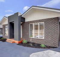 Staughton Sounds - Kingaroy Accommodation