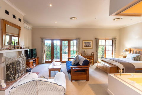 Strathearn Park Lodge - Kingaroy Accommodation 0