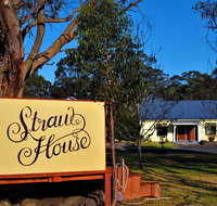 Straw House B and B - Kingaroy Accommodation
