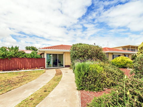 Sun & Sea - Kingaroy Accommodation 0