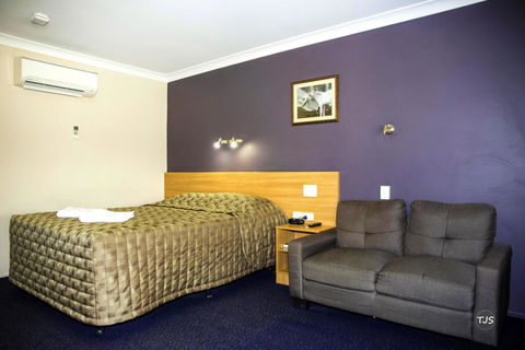 SunPalms Motel - Kingaroy Accommodation 0
