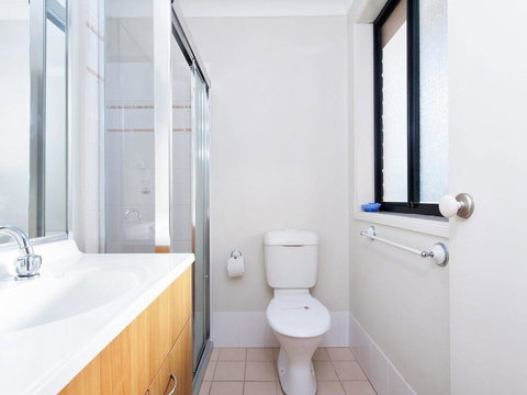 Sunrise @ Fingal Bay - Kingaroy Accommodation 3