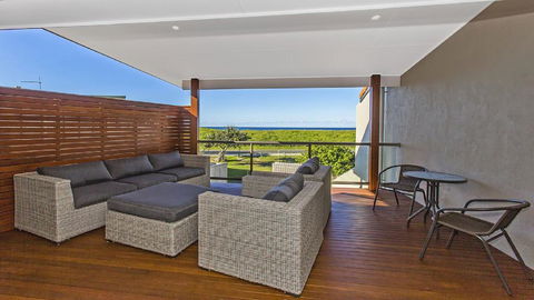 Sunrise Reef - Unit 6 Lennox Head - Kingaroy Accommodation 1