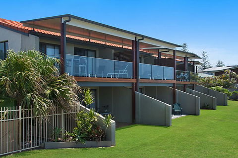 Sunrise Reef Unit 2 - Lennox Head - Kingaroy Accommodation 3