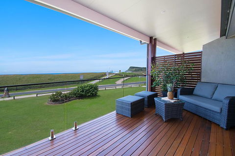 Sunrise Reef Unit 2 - Lennox Head - Kingaroy Accommodation 0