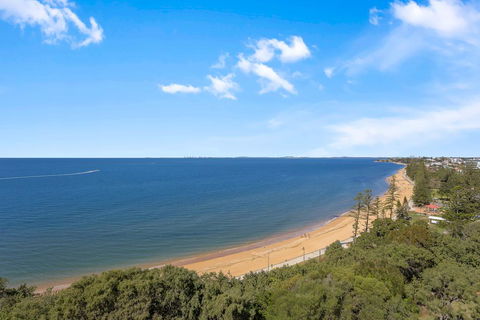 Sunset Sails Redcliffe - Kingaroy Accommodation 0