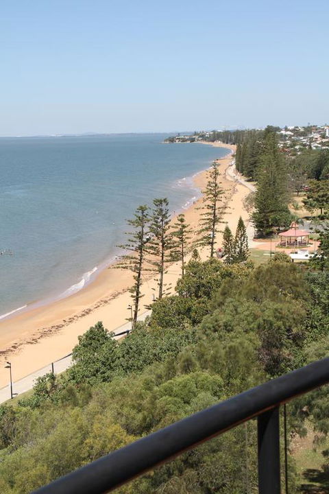 Sunset Sails Redcliffe - Kingaroy Accommodation 2