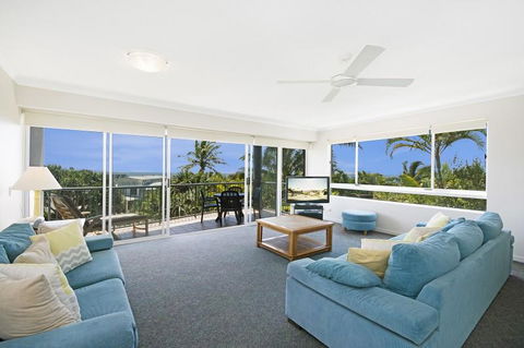 Sunshine Cove, Across The Road From The Beach - Kingaroy Accommodation 1