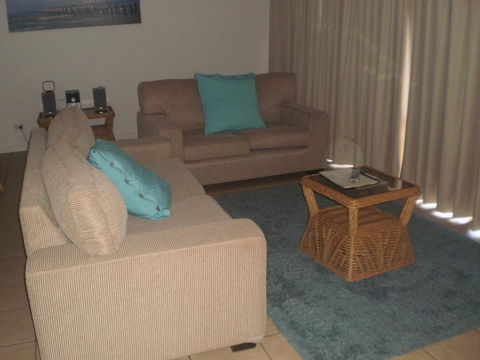 Surf Club Apartments - Kingaroy Accommodation 2