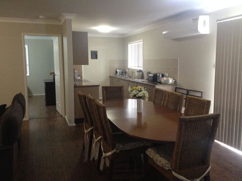 Surf Mist - Kingaroy Accommodation 1