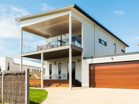 Surf Mist - Kingaroy Accommodation 0