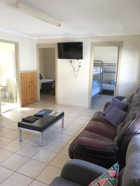 Surfrider Caravan Park - Kingaroy Accommodation 2