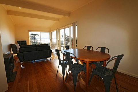 Surfside - Kingaroy Accommodation 1