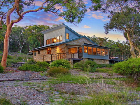 Sydney View - 70km From Sydney, 1000km From Care! - Kingaroy Accommodation 0