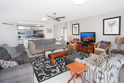 Syrenuse 22 - 3 BDRM Oceanview Apt On Esplanade - Kingaroy Accommodation 3
