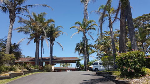 Tabourie Lake Motor Inn - Kingaroy Accommodation 0
